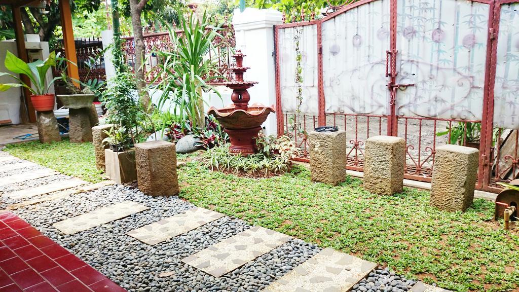 Hostel Bogor Extérieur photo